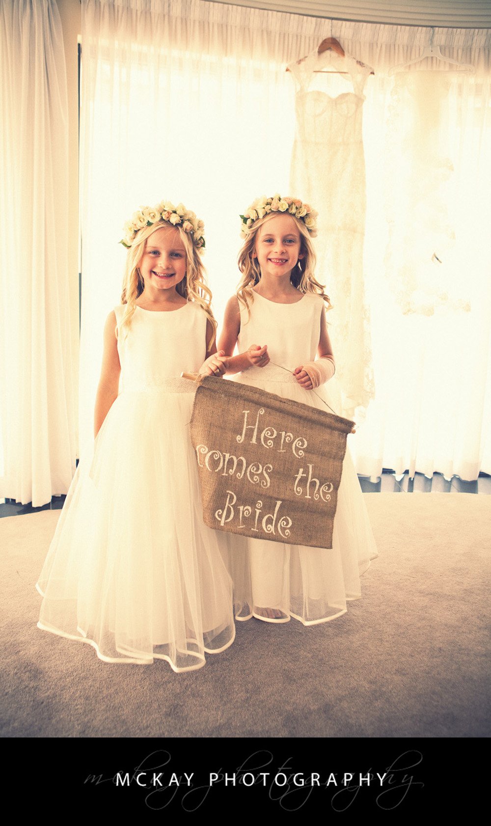 Very cute flower girls and sign! Kate David Wedding 